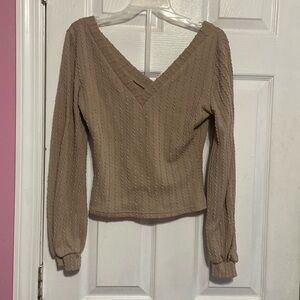 Beige trendy long sleeve shirt